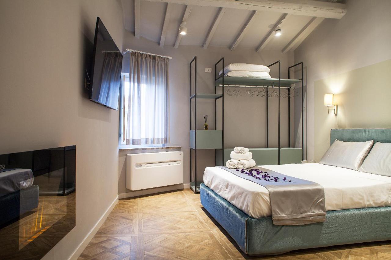 San Sebastiano Suite & Luxury Apartments กอลเลวัลเดลซา ภายนอก รูปภาพ